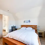 Luxury Coastal With Jacuzzi & Sauna Villa *