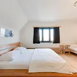 Villa Luxury Coastal With Jacuzzi & Sauna