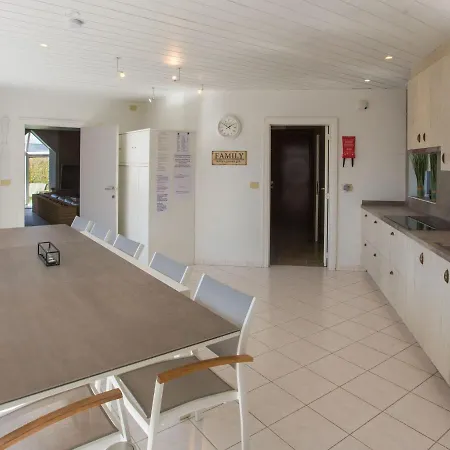 Villa Splendid In With Sauna Bubble Bath Terrace