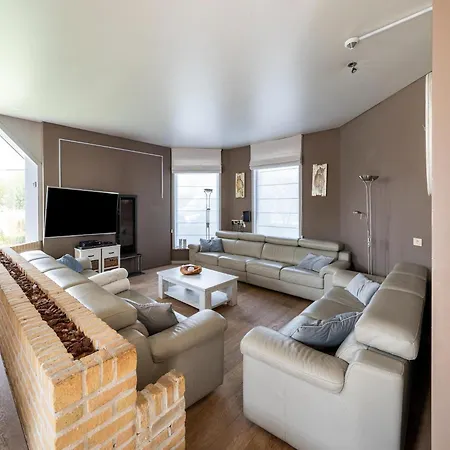 Luxury Coastal With Jacuzzi & Sauna * מידלקרק