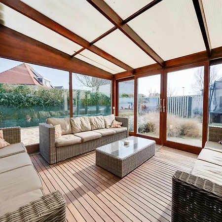 Luxury Coastal With Jacuzzi & Sauna *